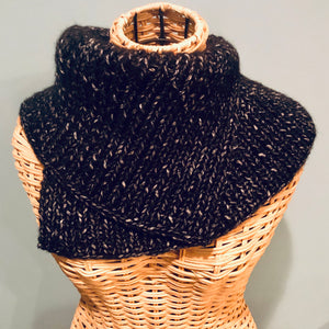 Splits and Sparkles Cowl Pattern